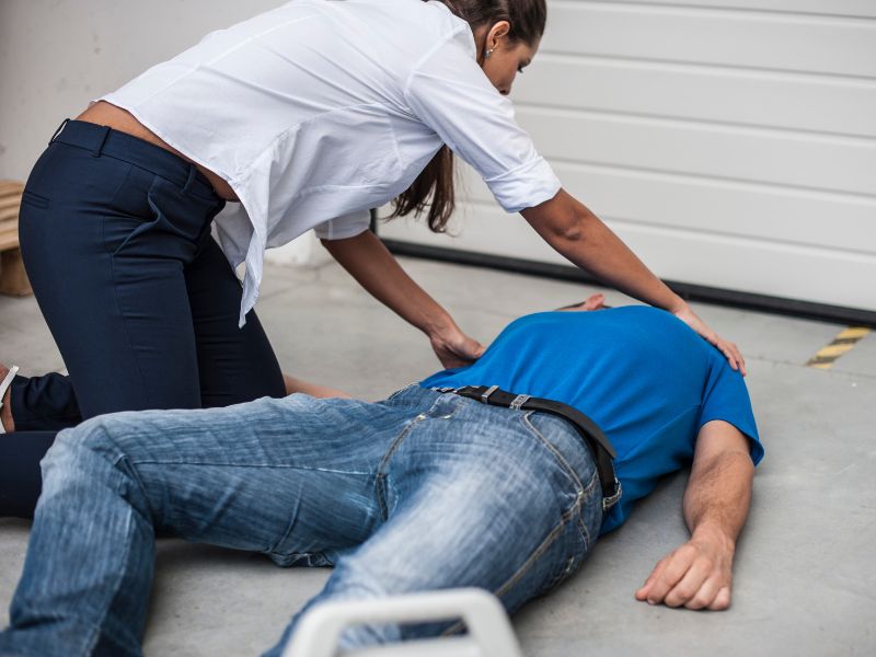 cấp cứu xuất huyết não tại chỗ