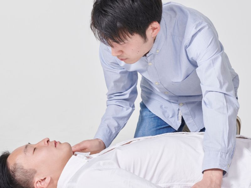 cấp cứu xuất huyết não tại chỗ