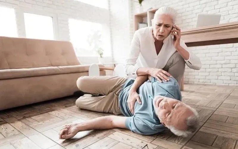 Sơ Cứu Đột Quỵ Tại Nhà